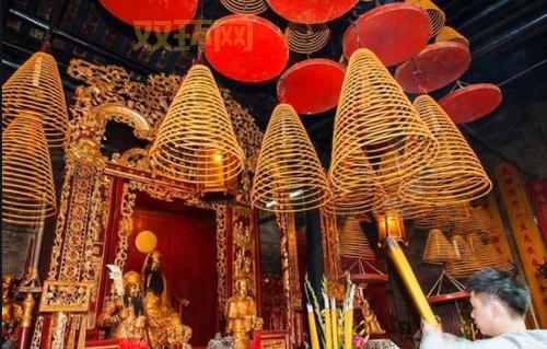 神明的恩泽与世间万物：卡纳克神庙的建造与信仰故事