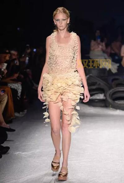 模特装扮3D时装秀下载：成为时尚造型师，设计独一无二的时装