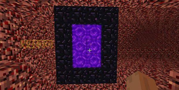 我的世界手机版地狱门制作教程:新手也能轻松进入下界!