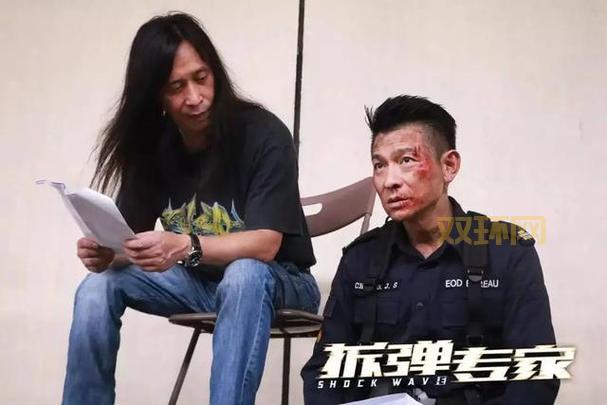 惊变0.7实用攻略大全：必备技巧与职业选择解析