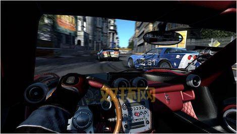 PSP平台极品飞车13全面解析:操作、画面与体验