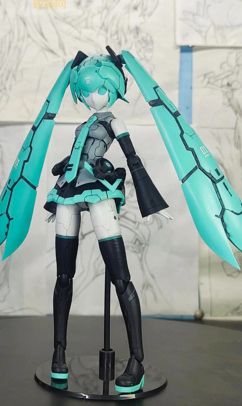 王任飞去世,母亲接手模型店铺延续儿子梦想