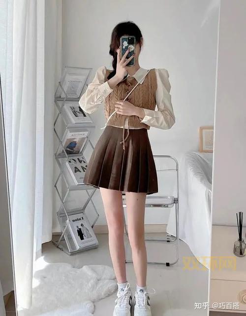 小短裙图分享:如何搭配让你更显气质