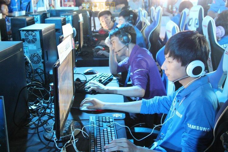 WCG2012CF世界总决赛精彩瞬间：穿越火线赛场上的巅峰对决