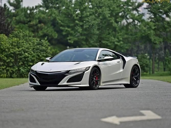 本田NSX-R详细解析:售价1195万日元,全球限量的超级跑车