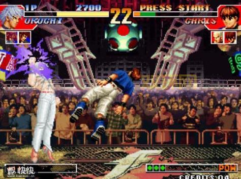 拳皇97变态加强版和风云再起哪个好玩？老玩家来告诉你！