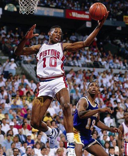 底特律六号辉煌战袍，致敬篮球英雄，重温激情燃烧的岁月！