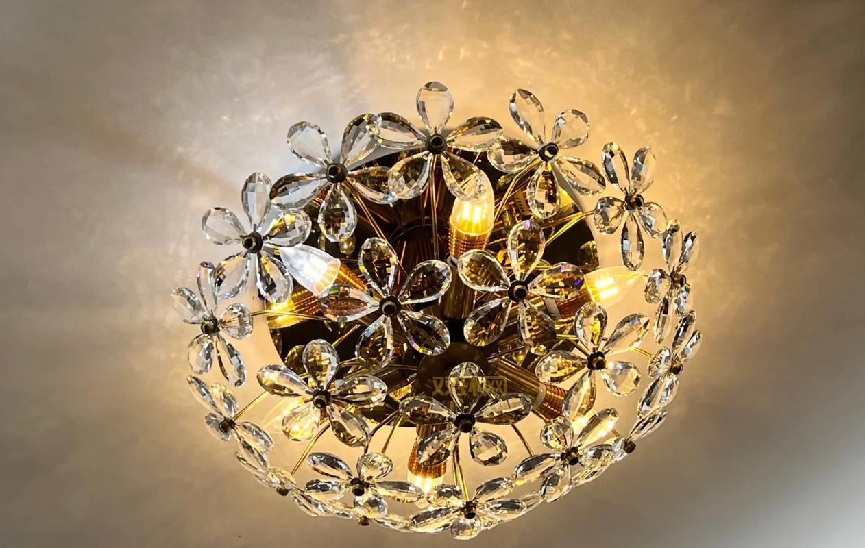 亮晶晶的什么东西最吸引人？这些东西太闪耀了！