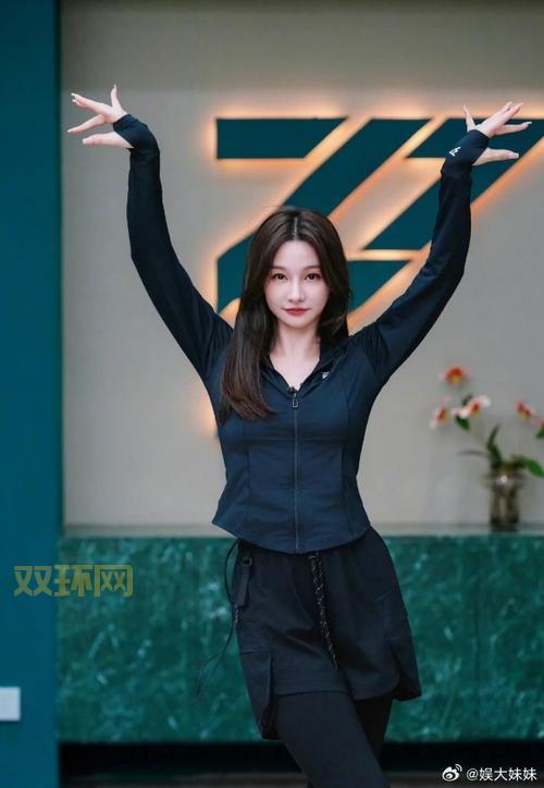 lolmiss的真名叫什么？她的个人资料大揭秘！