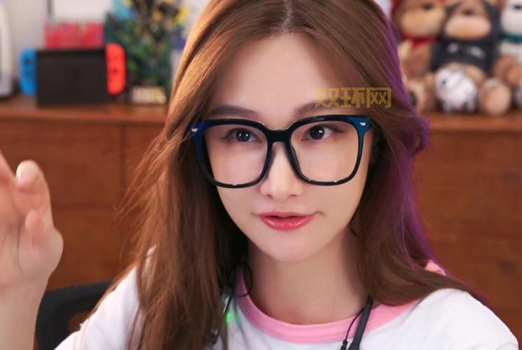 lolmiss的真名叫什么？她的个人资料大揭秘！