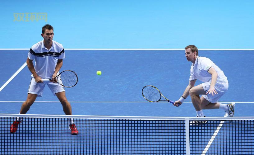 双人网球对抗想赢球？这几个实用战术一定要知道！