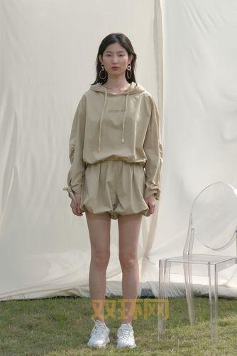 mini幂同款服装哪里有？普通人也能拥有明星同款！